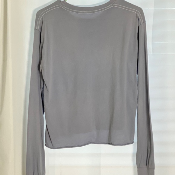 Brandy Melville pocket tee - Picture 3 of 3